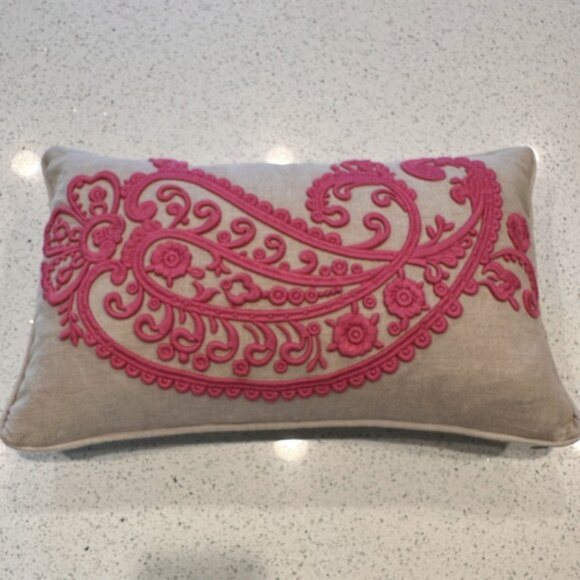 Magaschoni Home Decorative Down Throw Pillow 12x20" Hot Pink Paisley 100% Linen - Picture 2 of 9